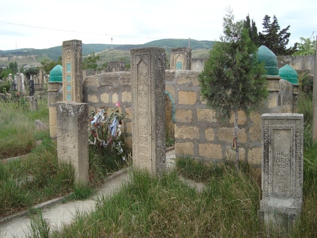Кладбище «Кырхляр»