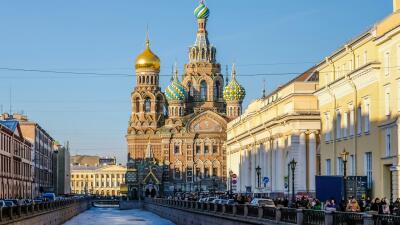 Не за магнитами, а за платьем: топ-5 городов России с самыми крутыми локальными брендами