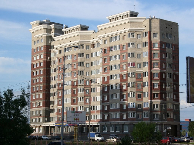Сургут. 12-этажное здание на ул.Кайдалова