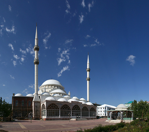 E07oPhBC1tn8 Dzhuma mosque Mahachkala