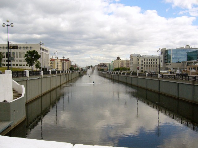 Одна из центральных улиц, Булак, где протекает одноименный городской канал