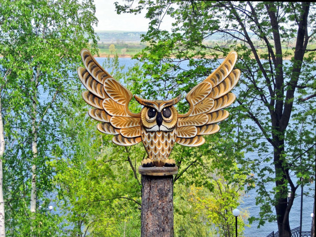 Скульптура совы