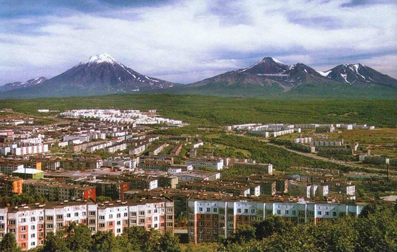 Вид Петропавловска-Камчатского с Безымянного Вулкана