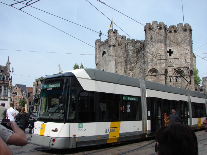 Один из трамваев в Генте