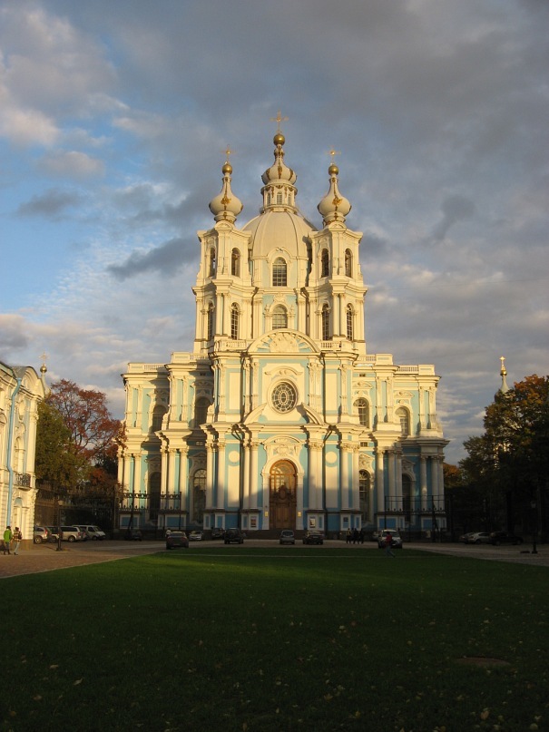Санкт-Петербург. Смольный собор. Осень 2011 года.