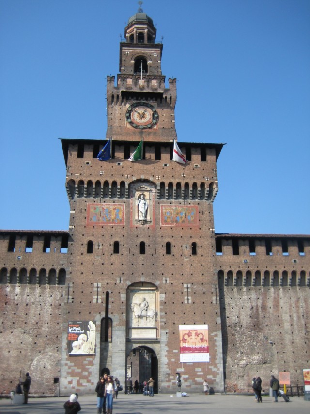 Каироли-крепость Милана