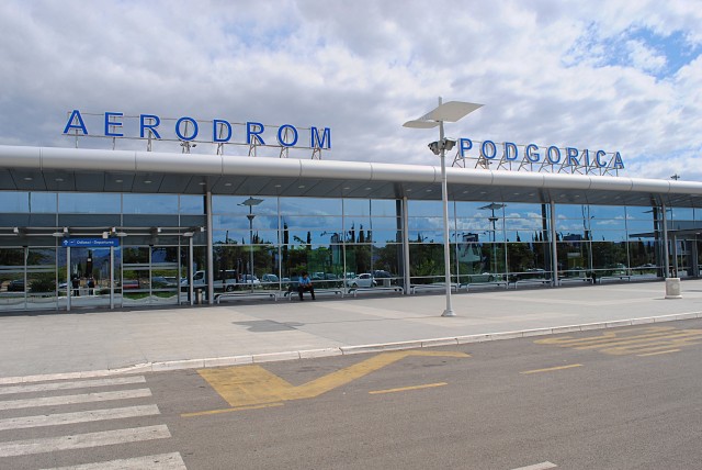 Аэропорт Подгорицы хоть и небольшой, но очень уютный и совершенно современный