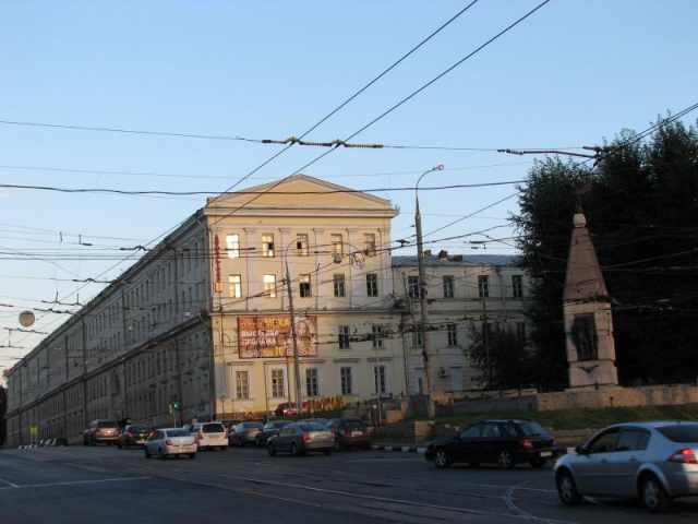 Здание военных казарм в Лефортово