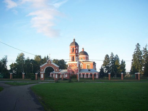 Святые места в Савелках - Церковь Николая Чудотворца 