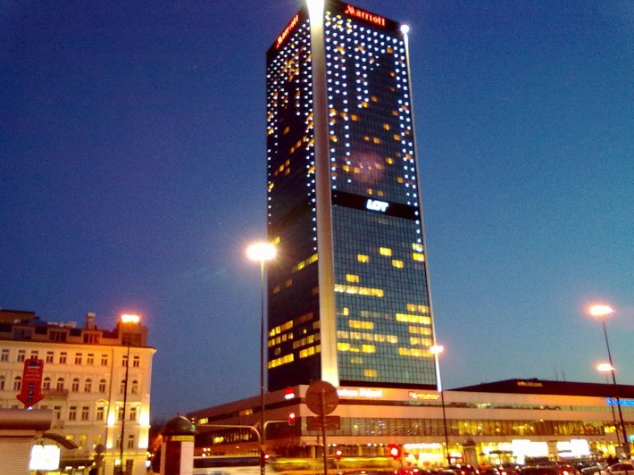 Варшава ночью