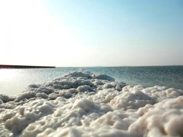 Соленое озеро Баскунчак — российский аналог Мертвого моря