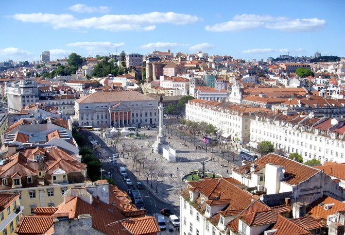 Лиссабон. Вид на площадь Россио