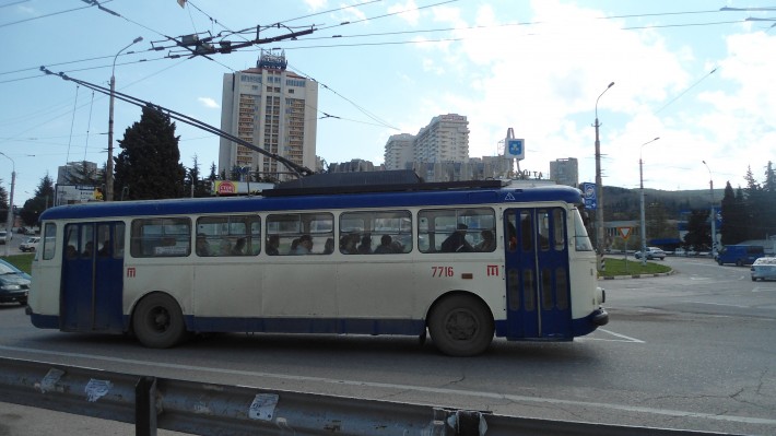 Городской троллейбус