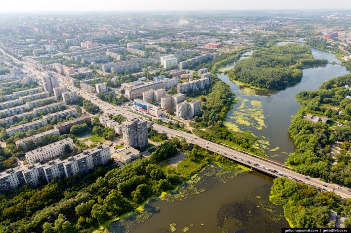 Ленинградский мост — соединяет Урал и Сибирь