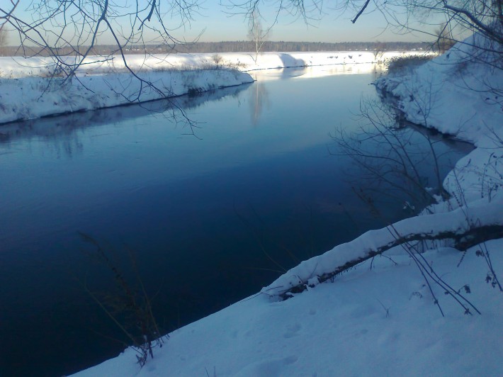 Река Клязьма не замерзает и зимой