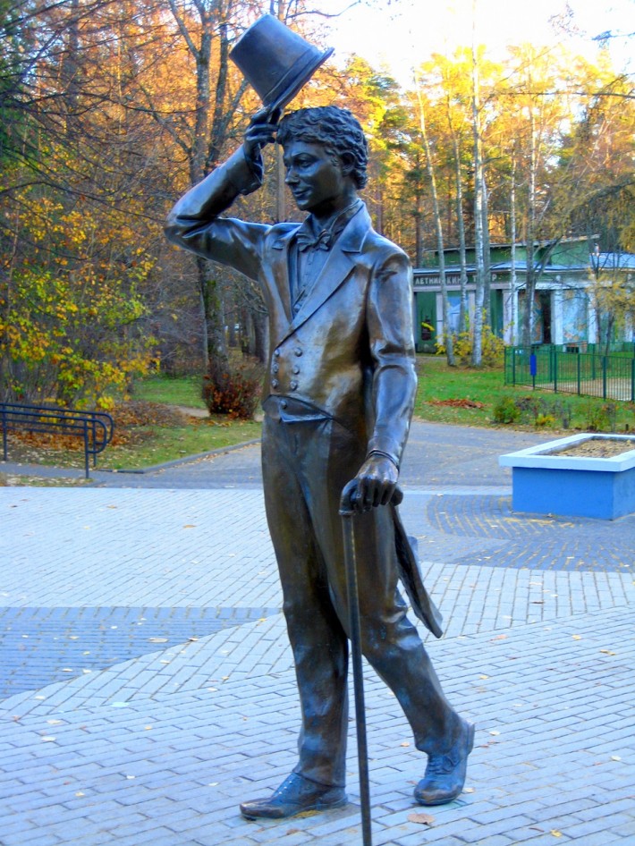 Памятник Г. Вицину в Зеленогорске