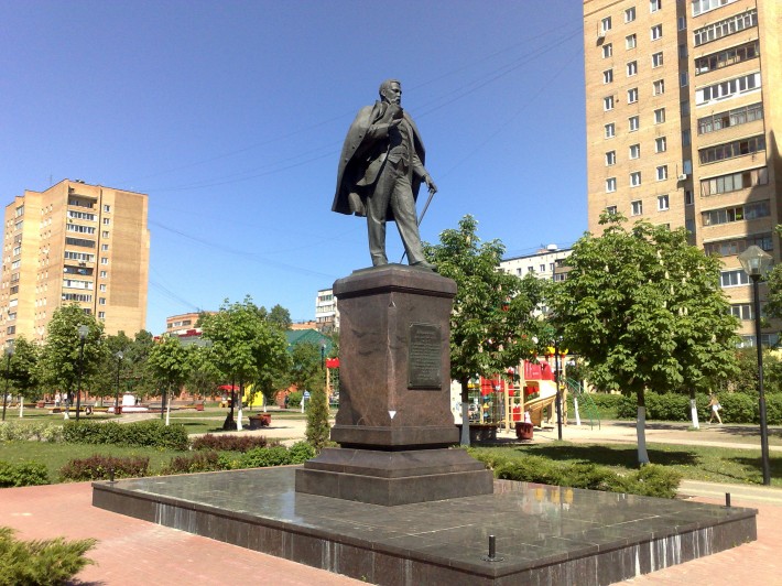 Памятник учёному Д.П. Рябушинскому