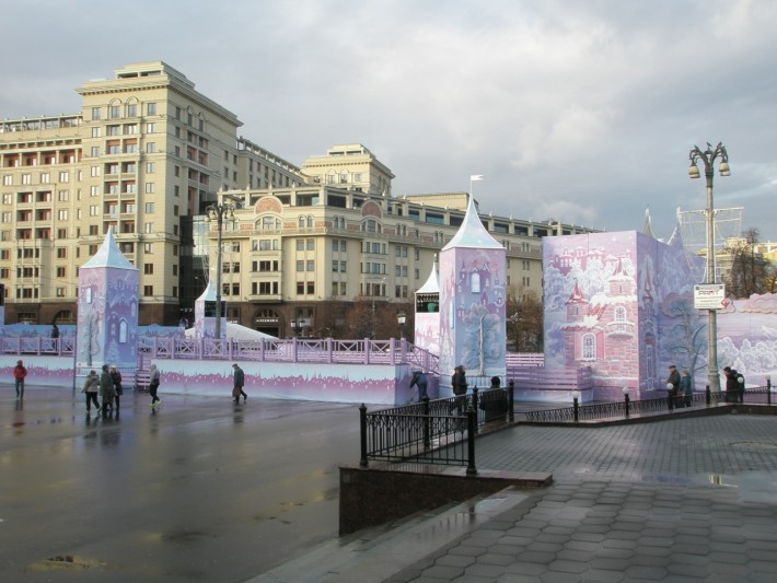 Москва готовится к Новому году