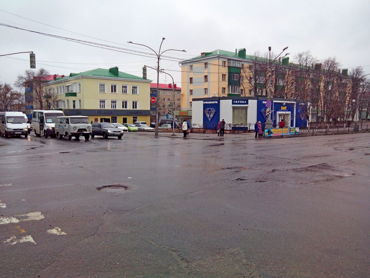 Перекресток старый. Перекресток Ленина старый Оскол. Перекрёсток старый Оскол улица Ленина. Перекрестки в Старом Осколе. Остановка Ленина перекресток старый Оскол.